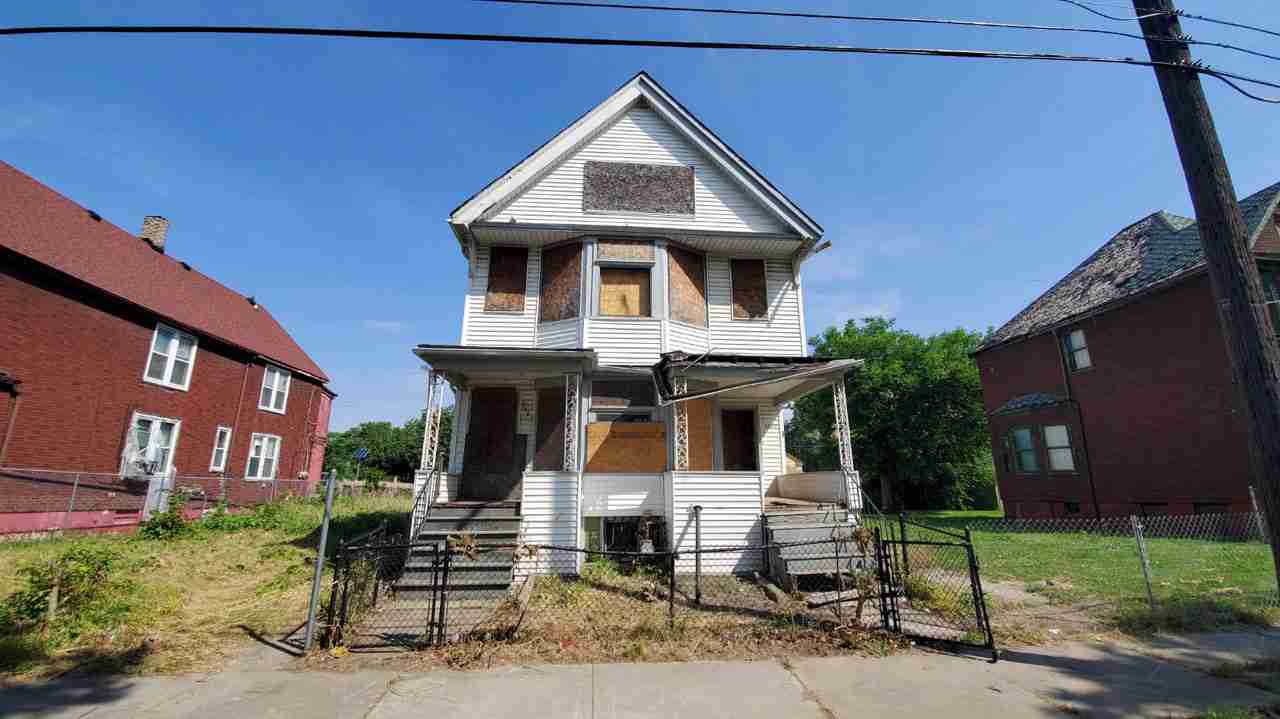 3687 Benson exterior 6-28-19.jpg